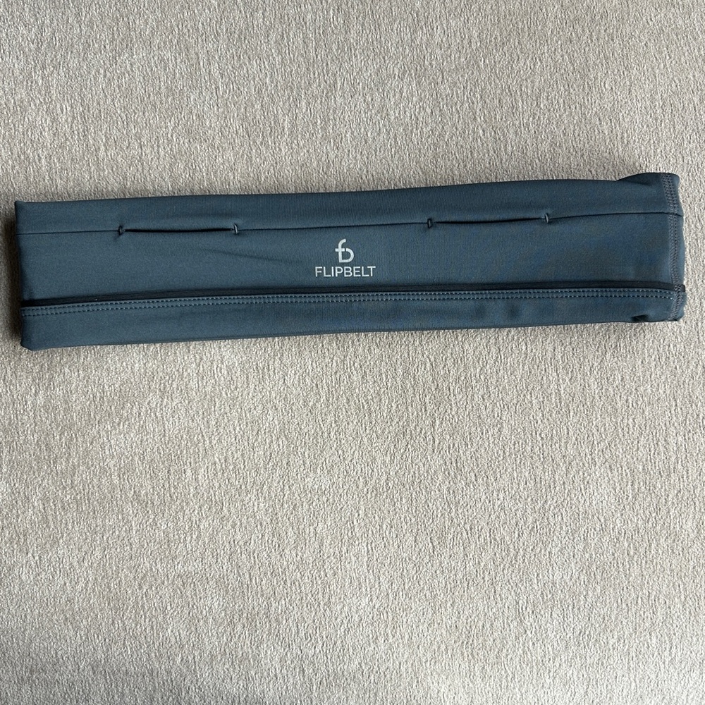 FlipBelt Gray Running Belt Size Large - Picture 2 of 10